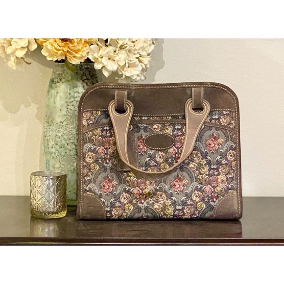 French Luggage Company Other - French Luggage Company Carry On Bag. Talon Zipper. Rare pattern.